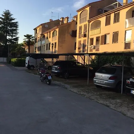 With A Parking Space Novigrad - 19678 Appartement Karpinjan